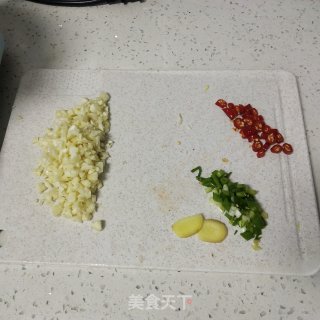 蒜蓉粉丝娃娃菜蒸虾的做法步骤：4