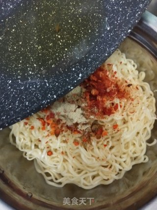 油泼辣子面的做法步骤：4