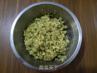 西葫芦鸡蛋馅饼的做法步骤：5