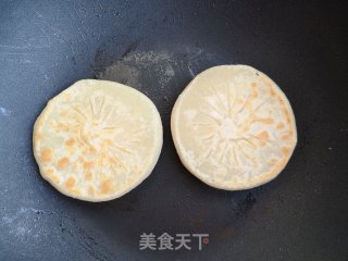 西葫芦鸡蛋馅饼的做法步骤：11