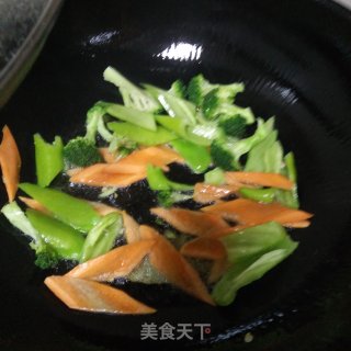 荷塘小炒的做法步骤：3