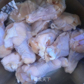 香辣鸡腿炖时蔬的做法步骤：2