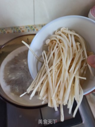 牛肉菠菜疙瘩汤的做法步骤：6