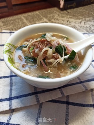 牛肉菠菜疙瘩汤的做法步骤：12