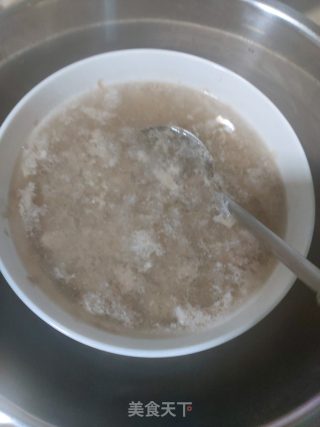 葡萄干瘦肉汤的做法步骤：5