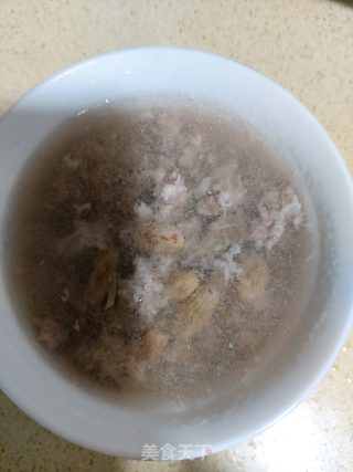 葡萄干瘦肉汤的做法步骤：6