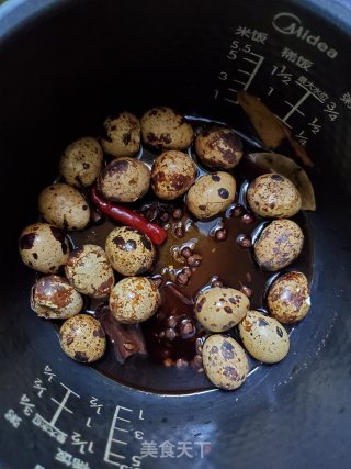 卤五香鹌鹑蛋的做法步骤：7