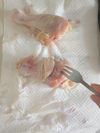 蒜香鸡腿的做法步骤：2