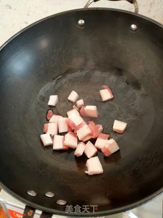 肉烧土豆的做法步骤：2