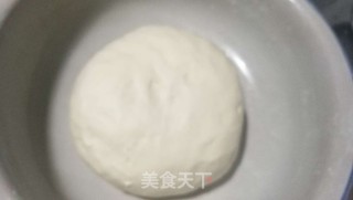 韭菜猪肉水饺的做法步骤：1