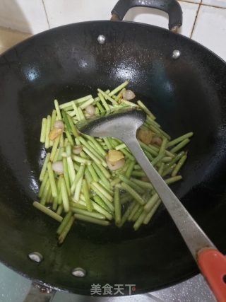 蒜苔炒肉的做法步骤：7