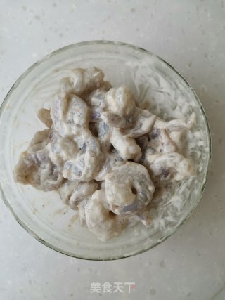 菠萝茄汁虾仁的做法步骤：3