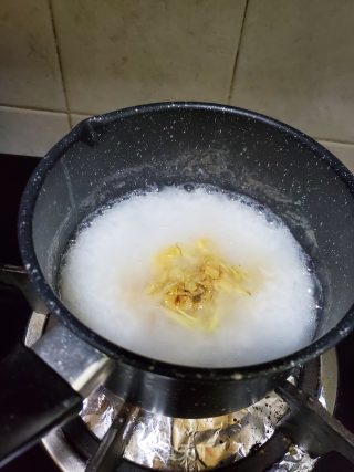瑶柱粥的做法步骤：6