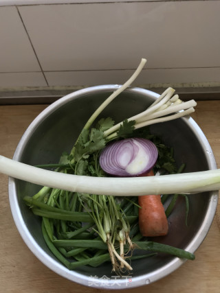 自制葱油的做法步骤：1