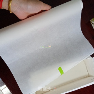 纸盒烘焙 6寸戚风蛋糕 成品超细腻的做法步骤：2