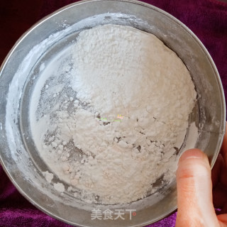 纸盒烘焙 6寸戚风蛋糕 成品超细腻的做法步骤：6