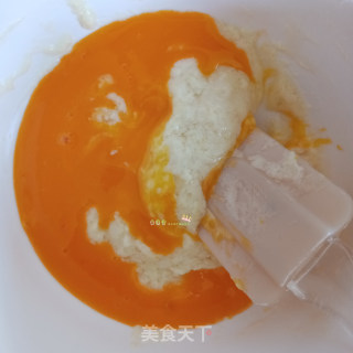 纸盒烘焙 6寸戚风蛋糕 成品超细腻的做法步骤：8