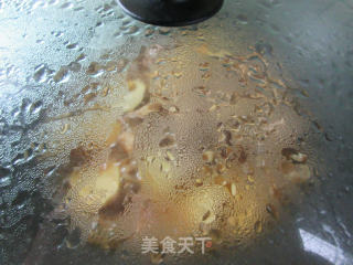 茨菇炒五花肉的做法步骤：9