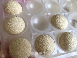 油炸红糖麻圆的做法步骤：1