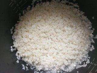 咖喱土豆红薯饭的做法步骤：2