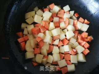 咖喱土豆红薯饭的做法步骤：10