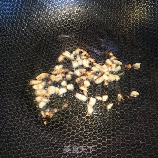 蒜蓉炒茼蒿的做法步骤：2