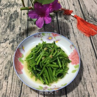 蒜蓉炒茼蒿的做法步骤：6