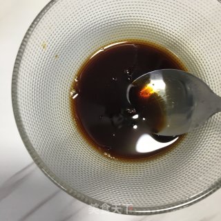 香醋拌牛肉洋葱的做法步骤：2