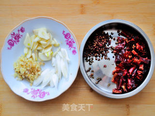 家常干煸辣子鸡的做法步骤：3