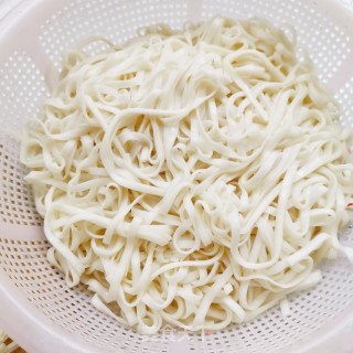 鸡蛋炒面的做法步骤：4