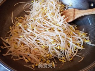 清炒黄豆芽的做法步骤：5