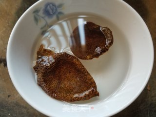 白果竹笙鸡汤的做法步骤：4