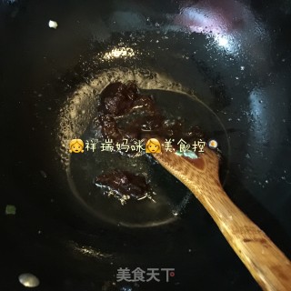 原创【????仙草味道????私房菜????】????仙草自己的味道????甜腻腻的酱爆????肉丁????的做法步骤：4