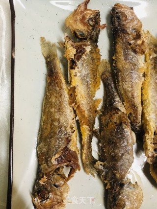 香煎小黄鱼的做法步骤：5