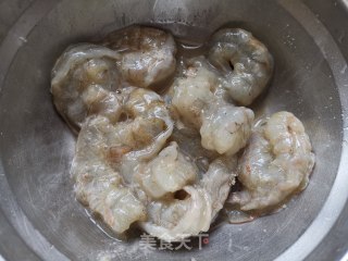 蒜苔烧虾仁的做法步骤：3