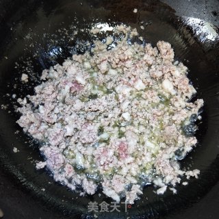 玉米肉末炒面的做法步骤：6
