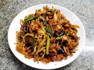 干锅有机花菜干的做法步骤：14