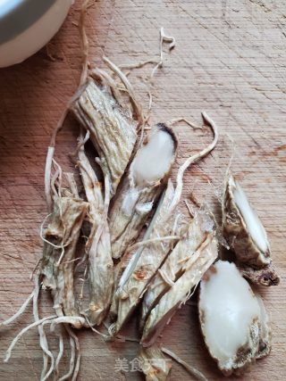 人参炖乌鸡汤的做法步骤：4