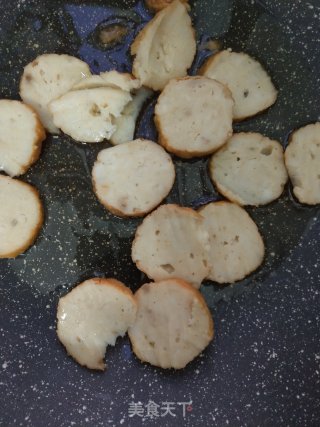 肉卷鸡蛋面的做法步骤：1