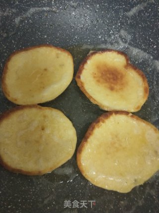 香蕉鸡蛋饼的做法步骤：5