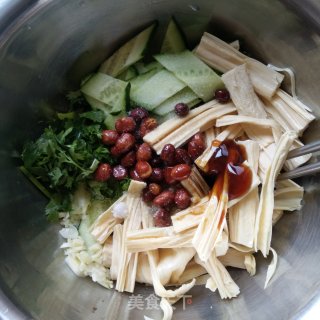 腐竹凉拌青瓜片的做法步骤：3