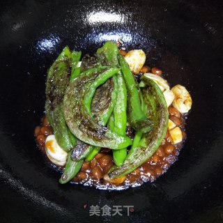酱爆虎皮椒的做法步骤：8