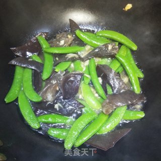 木耳甜豆小炒的做法步骤：6