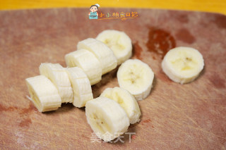 7个月以上辅食香蕉饼的做法步骤：1