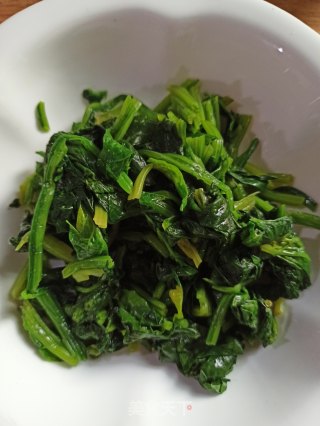 麻酱菠菜金针菇的做法步骤：3