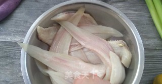 宝宝鱼肉松的做法步骤：3
