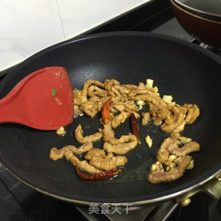 藕片炒肉丝的做法步骤：8