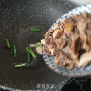 “肉菜”杭椒猪头肉的做法步骤：8