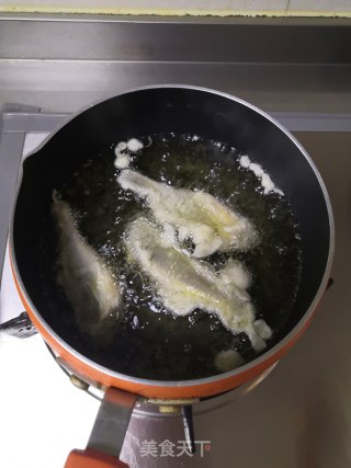 酥炸小黄鱼的做法步骤：11