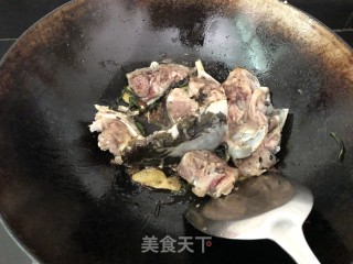 山药鱼头汤的做法步骤：3
